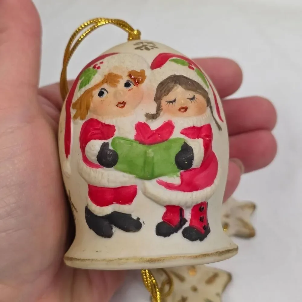 Jasco 1980 Christmas Chimes Caroler Bell Ornament